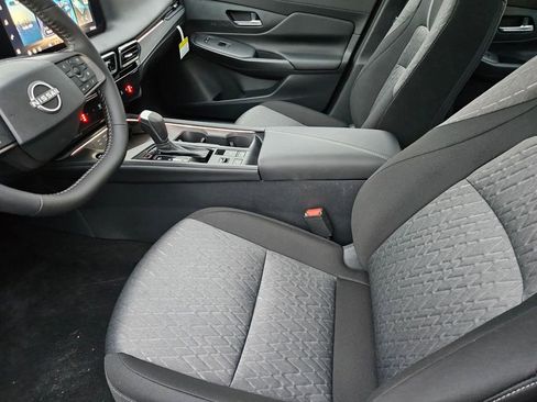 New 2026 Nissan Sentra SV image 11