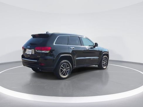 Used 2018 Jeep Grand Cherokee Limited AWD/4WD image 8