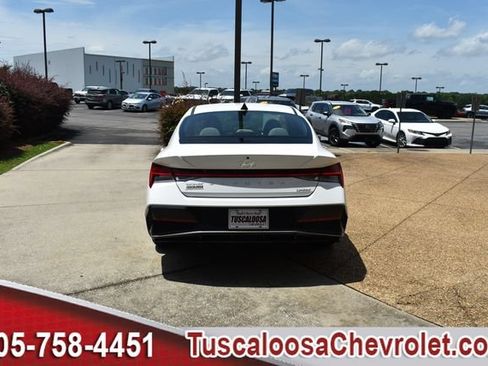 Used 2024 Hyundai Elantra Limited FWD image 8
