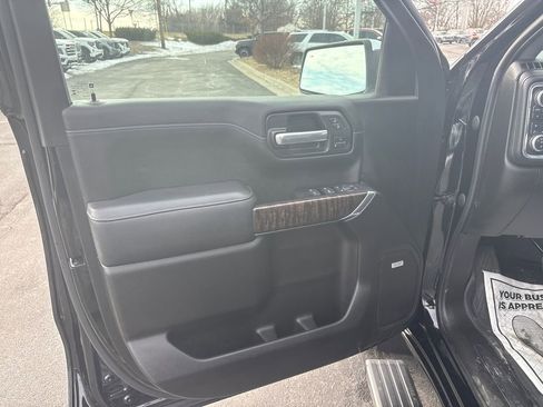 Used 2021 GMC Sierra 1500 Denali w/ Denali Ultimate Package image 18