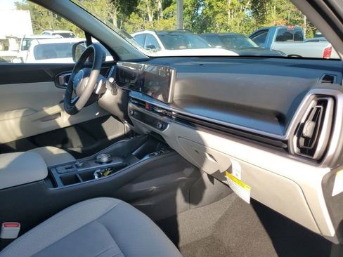 New 2025 Kia Sorento EX image 33