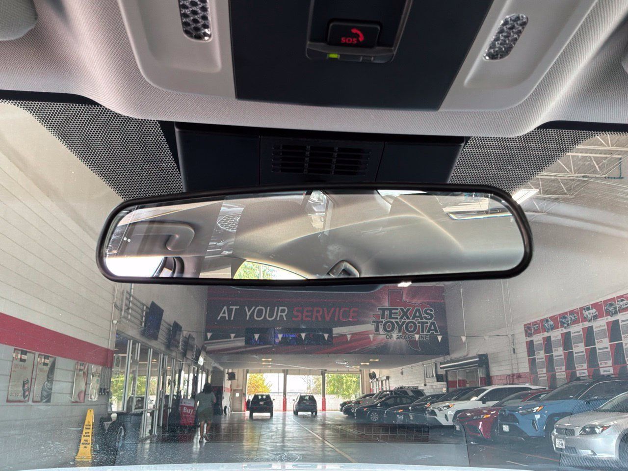 Used 2026 Toyota Camry LE FWD image 19