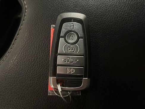 Certified 2019 Ford F150 Lariat AWD/4WD image 28