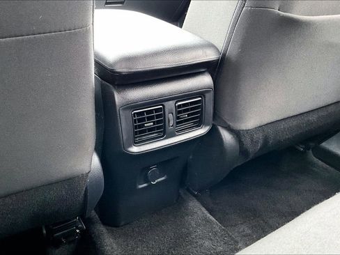 Used 2024 Toyota RAV4 LE image 33