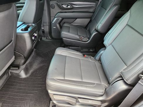 Used 2024 GMC Yukon Denali w/ Denali Reserve Package AWD/4WD image 31