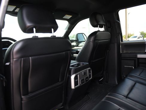 Used 2020 Ford F150 Lariat AWD/4WD image 14