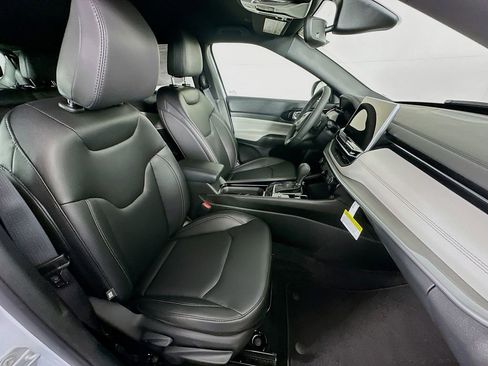 New 2026 Jeep Compass Limited image 34