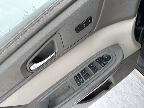 Used 2013 GMC Acadia SLT image 21