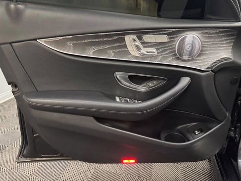 Used 2021 Mercedes-Benz E 450 E 450 image 39