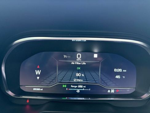 Used 2022 GMC Yukon SLT w/ SLT Premium Package image 14