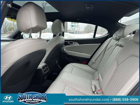 Used 2023 Genesis G70 2.0T w/ Sport Prestige Package image 11