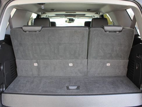 Used 2018 GMC Yukon SLT w/ HD Trailering Package image 17