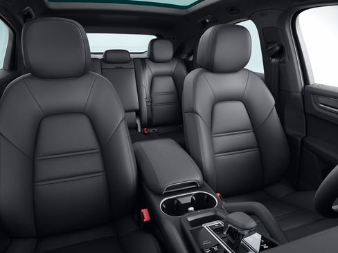 Certified 2021 Porsche Cayenne Coupe AWD/4WD image 5