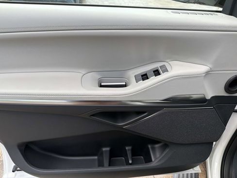 New 2026 Lincoln Navigator Reserve AWD/4WD image 8
