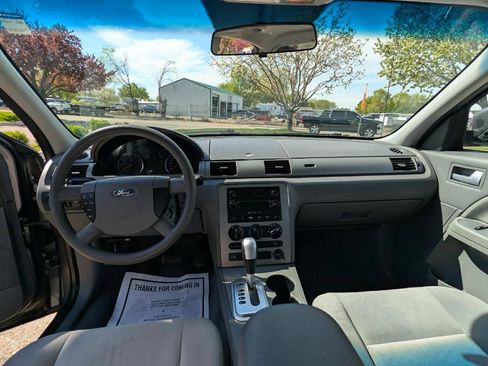 Used 2005 Ford Five Hundred SE image 13