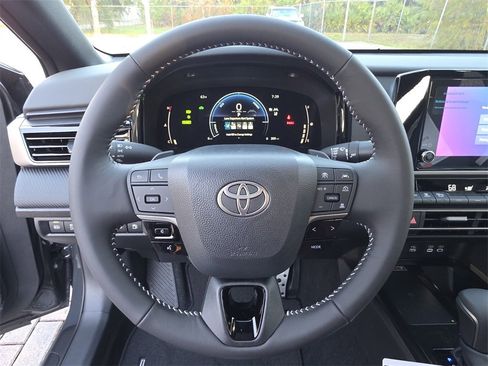 New 2026 Toyota Camry SE image 28