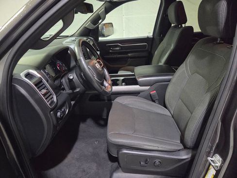 Used 2019 RAM 1500 Big Horn AWD/4WD image 14