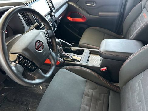 Used 2022 Nissan Frontier Pro-X w/ Technology Package RWD image 10