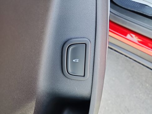 New 2025 GMC Acadia Elevation w/ Elevation Premium Package image 13