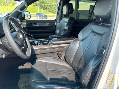 Used 2022 Jeep Wagoneer Series I w/ Convenience Group I AWD/4WD image 11