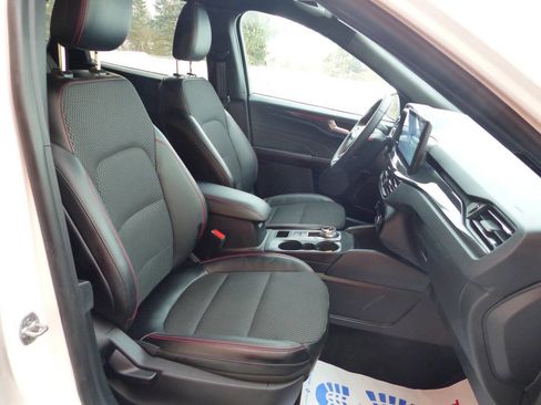 Used 2025 Ford Escape ST-Line w/ Tech Pack #1 image 42