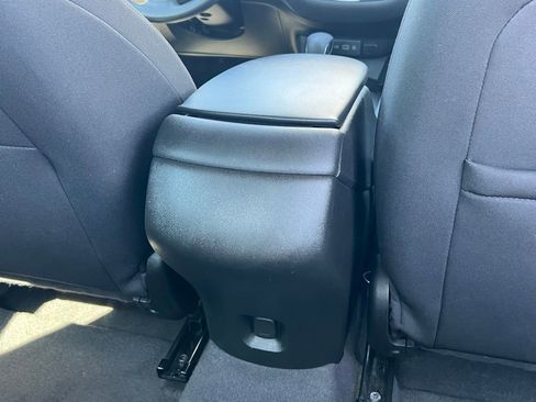 Used 2024 Chevrolet Malibu LS FWD image 23