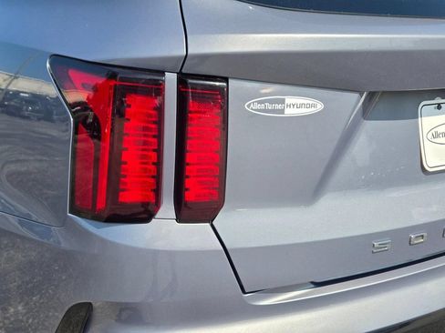 Used 2021 Kia Sorento S w/ Panoramic Sunroof Package FWD image 7