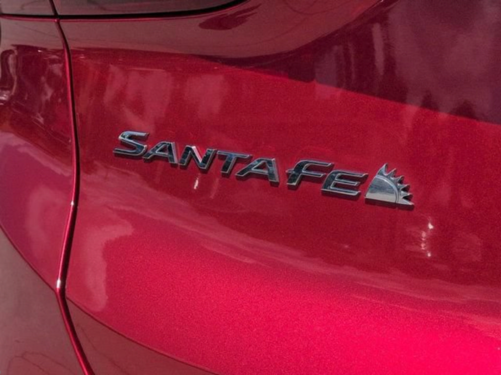 Used 2023 Hyundai Santa Fe Limited w/ Cargo Package AWD/4WD image 35