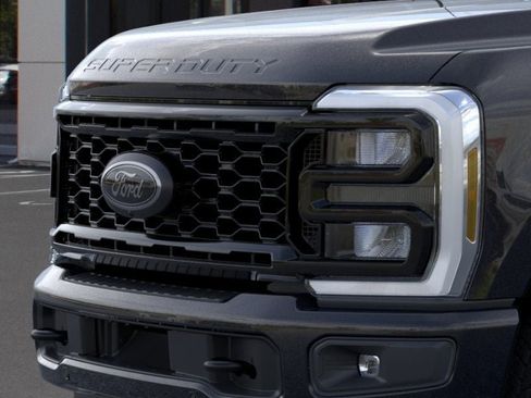 New 2026 Ford F250 Lariat w/ Black Appearance Package image 17