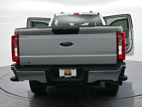 Used 2025 Ford F250 XLT image 26