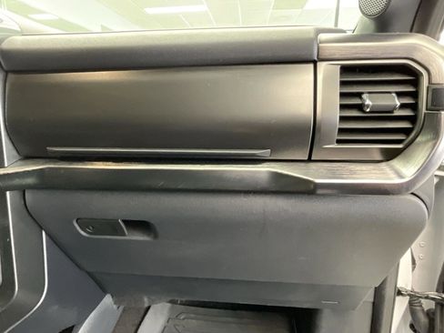 Used 2022 Ford F150 Lariat w/ Equipment Group 502A High image 8