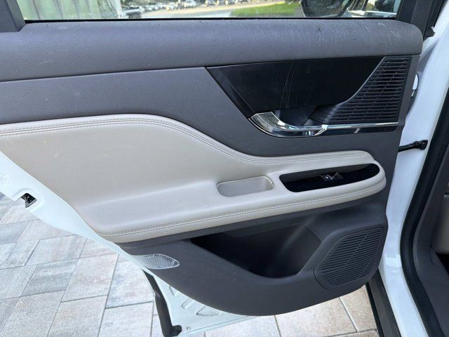Used 2022 Lincoln Corsair Reserve FWD image 15
