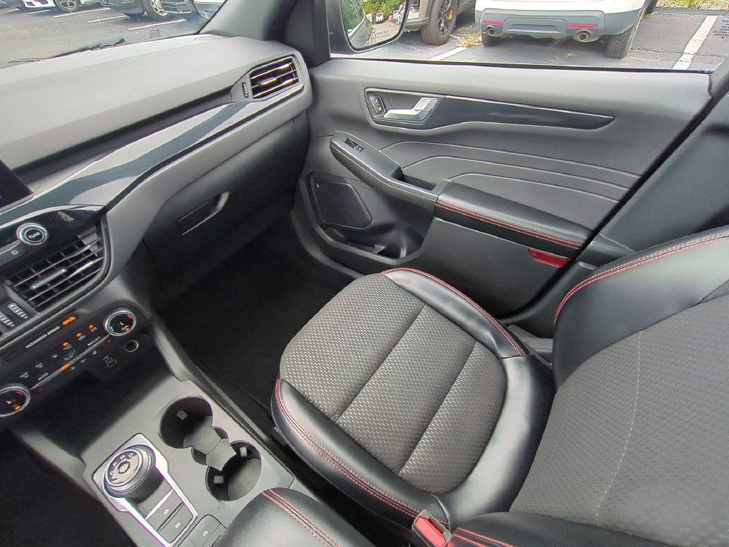 Used 2024 Ford Escape ST-Line AWD/4WD image 19