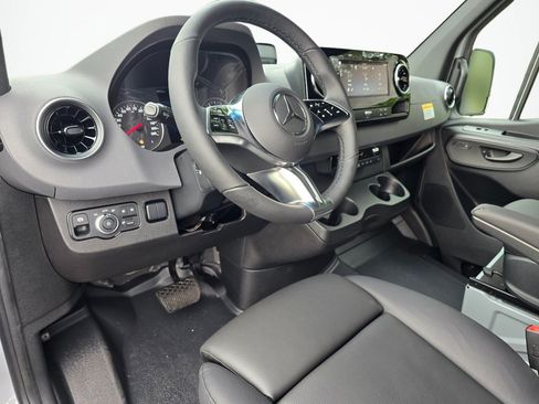 New 2026 Mercedes-Benz Sprinter 2500 image 10