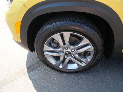 Used 2021 Kia Seltos S AWD/4WD image 36