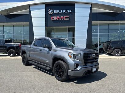 Used 2022 GMC Sierra 1500 Elevation w/ LPO, Elevation Black Package