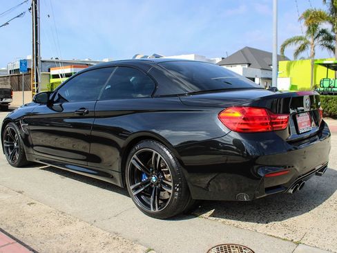 Used 2015 BMW M4 Convertible image 4