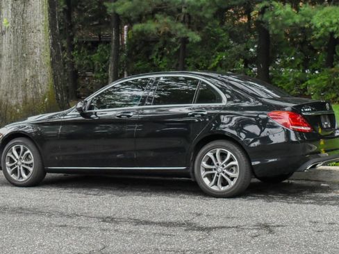 Used 2016 Mercedes-Benz C 300 4MATIC Sedan image 5
