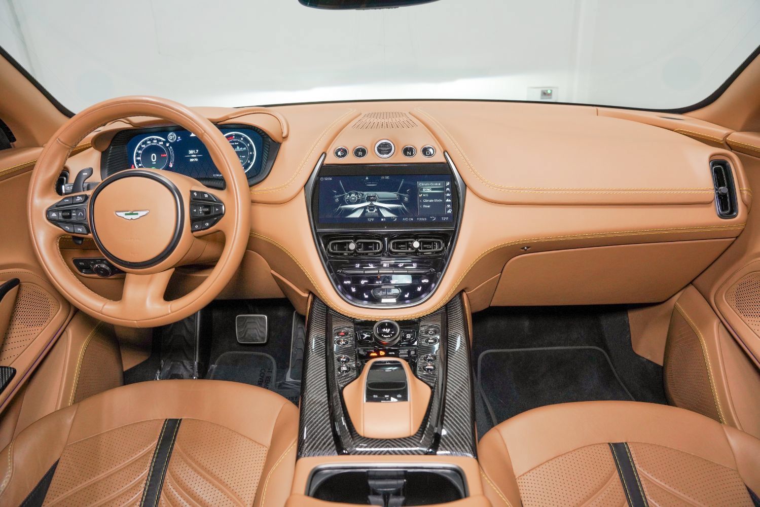 Used 2023 Aston Martin DBX 707 AWD/4WD image 11
