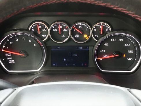 Used 2021 Chevrolet Suburban RST w/ Luxury Package image 15