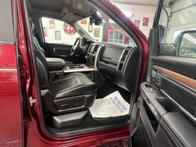 Used 2018 RAM 1500 Laramie w/ Convenience Group AWD/4WD image 9