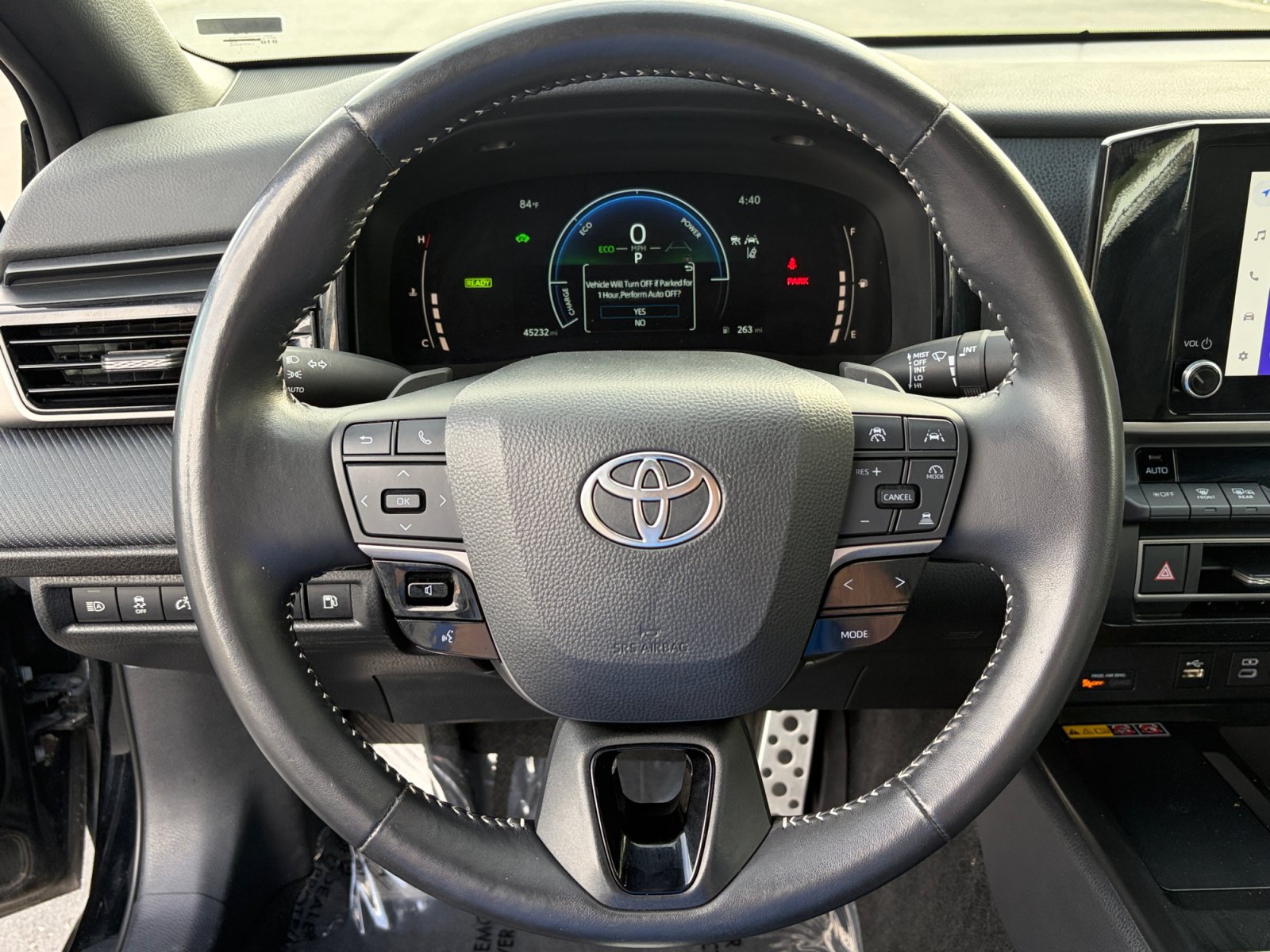 Used 2025 Toyota Camry SE FWD image 12