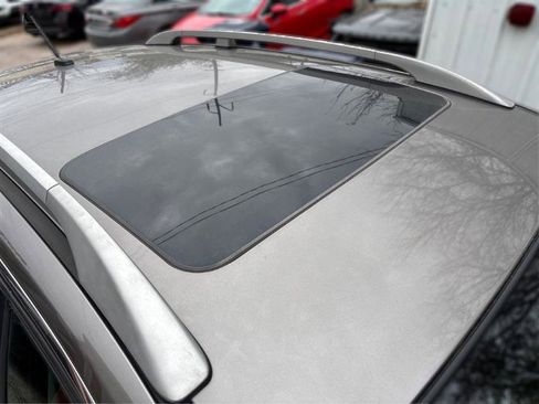 Used 2012 Chevrolet Captiva Sport LT image 9