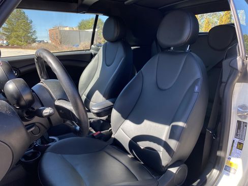 Used 2014 MINI Cooper Convertible image 7