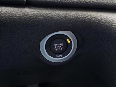 New 2026 Chrysler Pacifica Select image 22