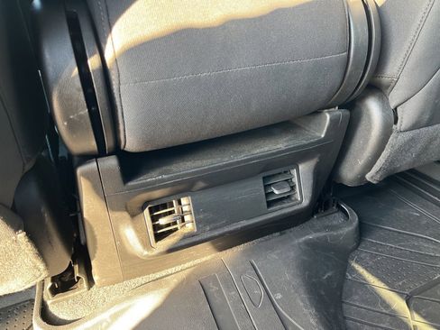 Used 2024 Chevrolet Silverado 2500 Custom w/ Custom Value Package image 14