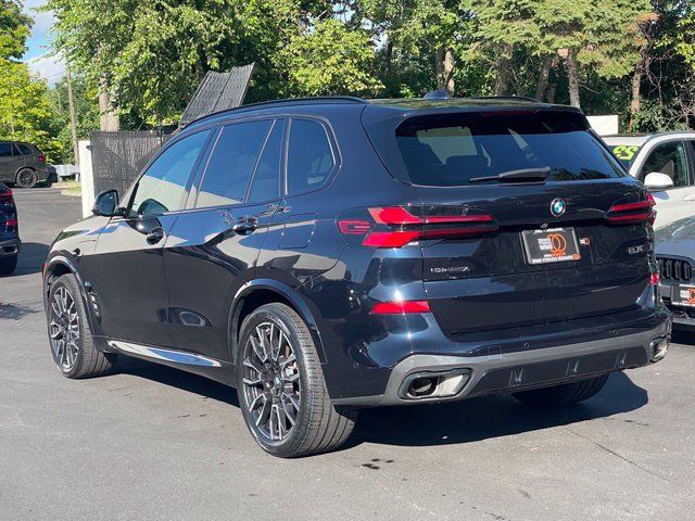Certified 2024 BMW X5 xDrive40i w/ M Sport Package AWD/4WD image 5