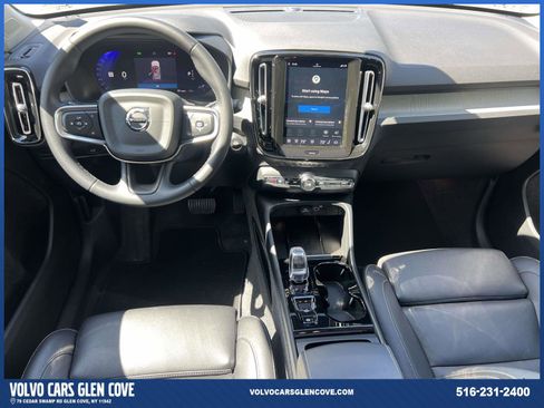 Used 2024 Volvo XC40 B5 Plus w/ Climate Package AWD/4WD image 12