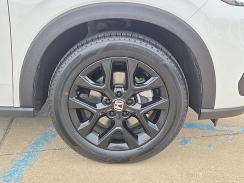 Certified 2025 Honda HR-V Sport image 33