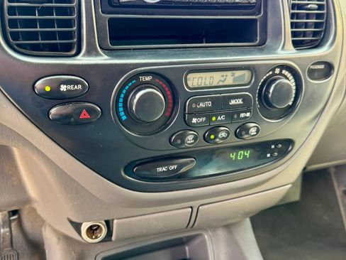 Used 2003 Toyota Sequoia SR5 RWD image 11